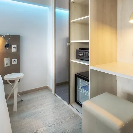 ホテル B＆b ドノスティア アエロプエルト