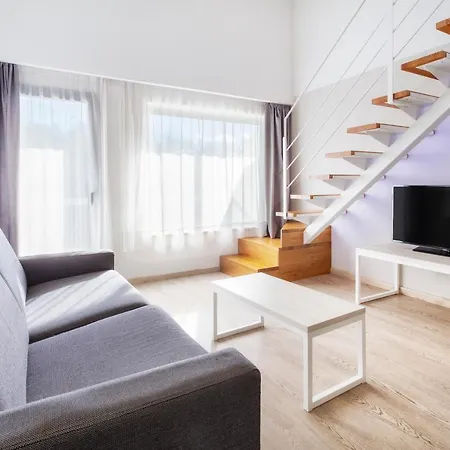 ホテル B＆b ドノスティア アエロプエルト