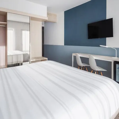 Donostia San Sebastian Aeropuerto 호텔 3*