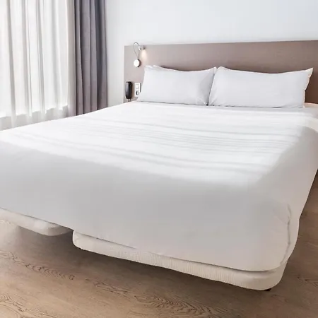 Donostia San Sebastian Aeropuerto 3*