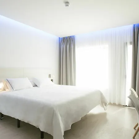 Donostia San Sebastian Aeropuerto 3*