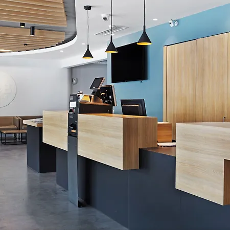 Donostia San Sebastian Aeropuerto Otel 3*